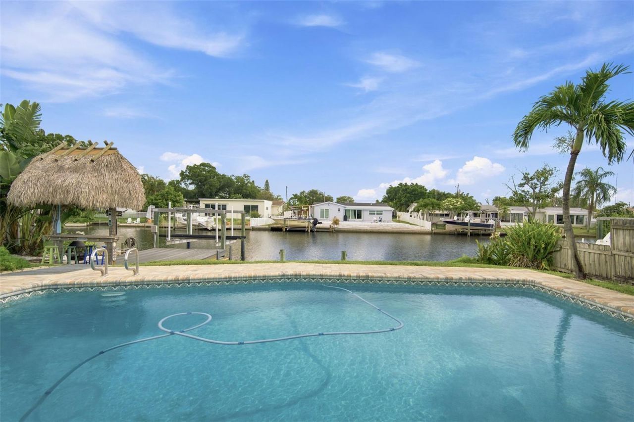 101 92nd Avenue N, Saint Petersburg, FL 33702 Photo