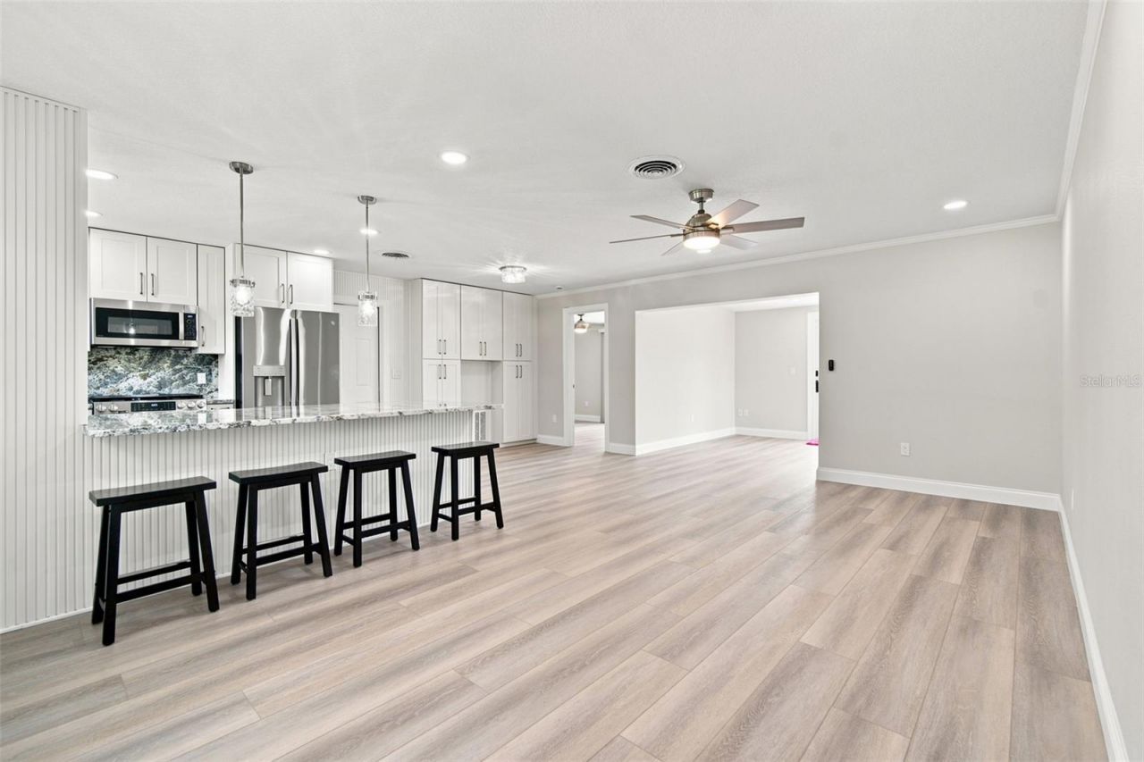 101 92nd Avenue N, Saint Petersburg, FL 33702 Photo