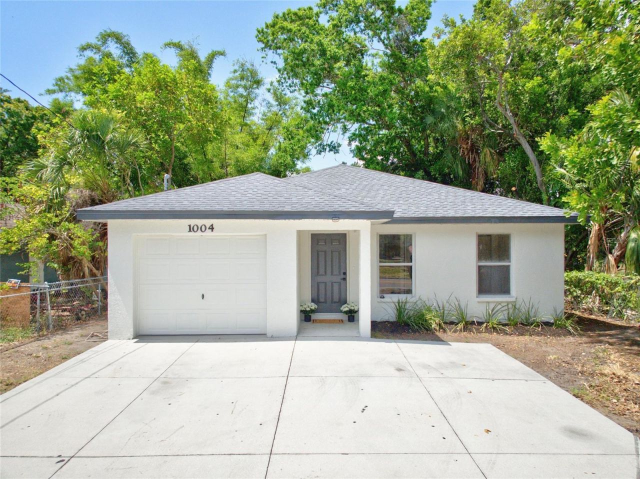 1004 17th Avenue W, Bradenton, FL 34205 Main Photo