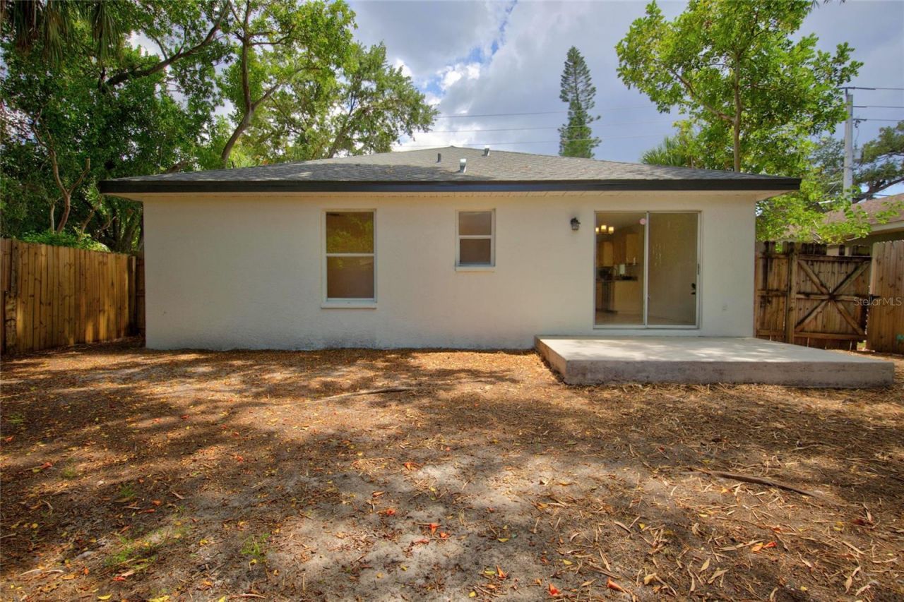 1004 17th Avenue W, Bradenton, FL 34205 Photo