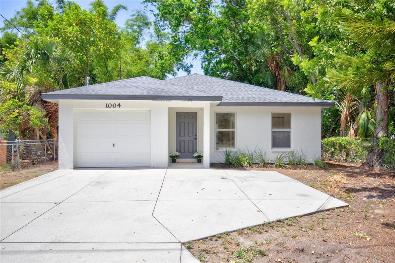 1004 17th Avenue W, Bradenton, FL 34205 Photo