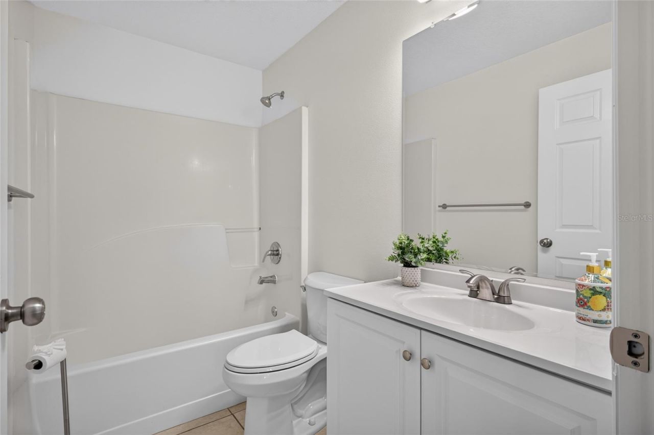 1004 17th Avenue W, Bradenton, FL 34205 Photo