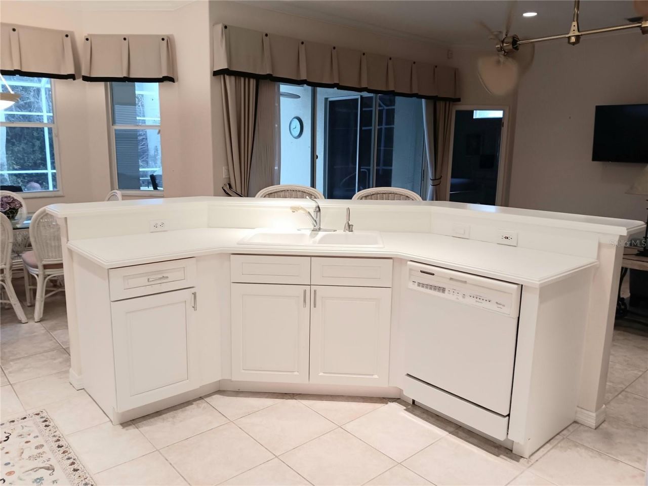 6828 Winslow Street, Sarasota, FL 34243 Photo