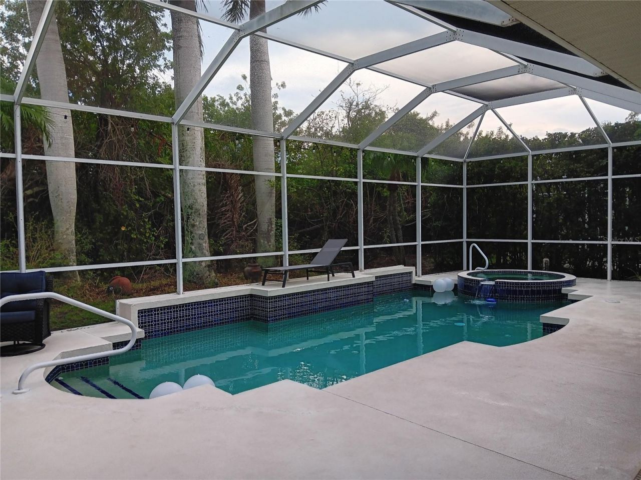 6828 Winslow Street, Sarasota, FL 34243 Photo