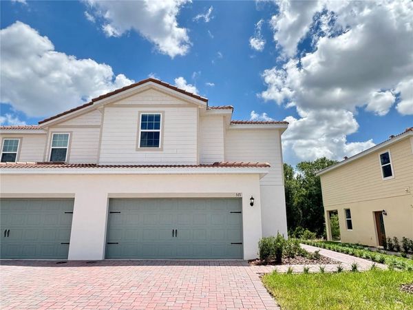 571 BAY LEAF DRIVE , POINCIANA, FL 34759