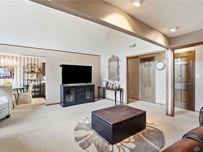 1933 Washington South Drive, Washington Township, OH 45458 Photo 14