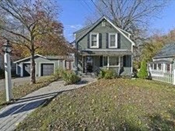 53 West St, Middleboro, MA 02346