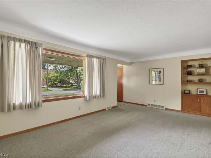 4512 Sheraton Drive, Parma, OH 44134 Photo 12