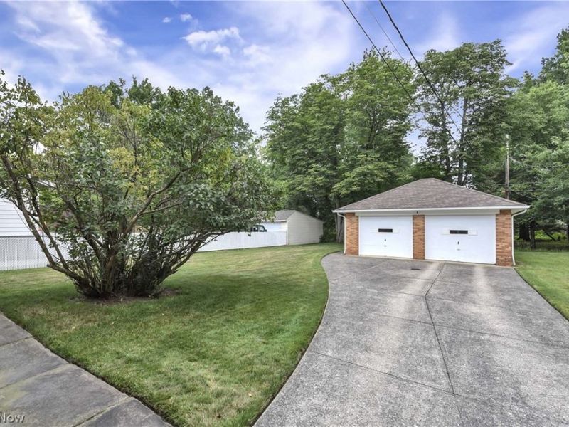 4512 Sheraton Drive, Parma, OH 44134 Photo 31