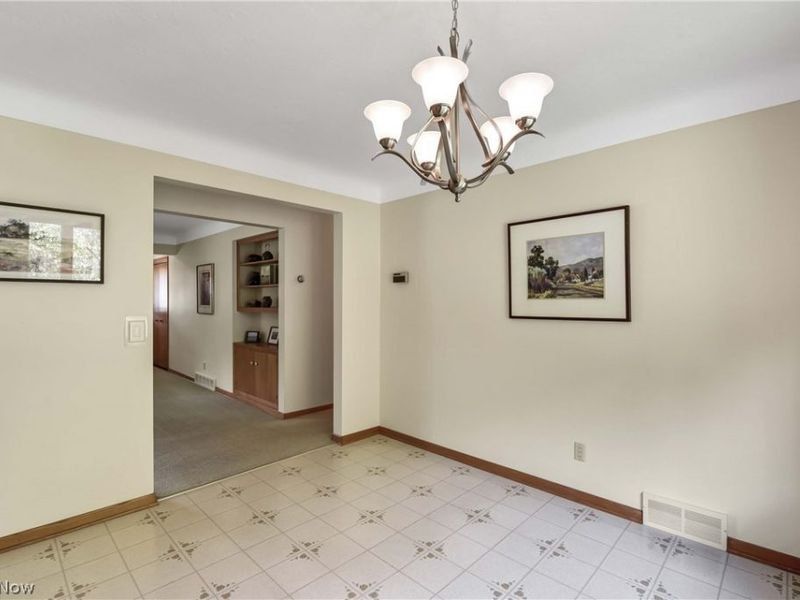 4512 Sheraton Drive, Parma, OH 44134 Photo 6