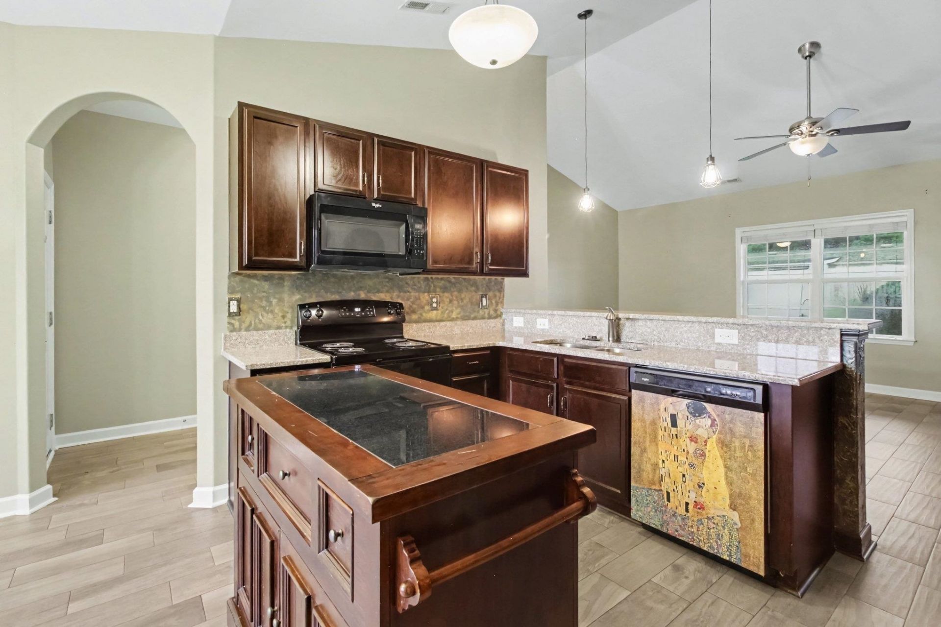 2708 Desert Rose St. Photo 10
