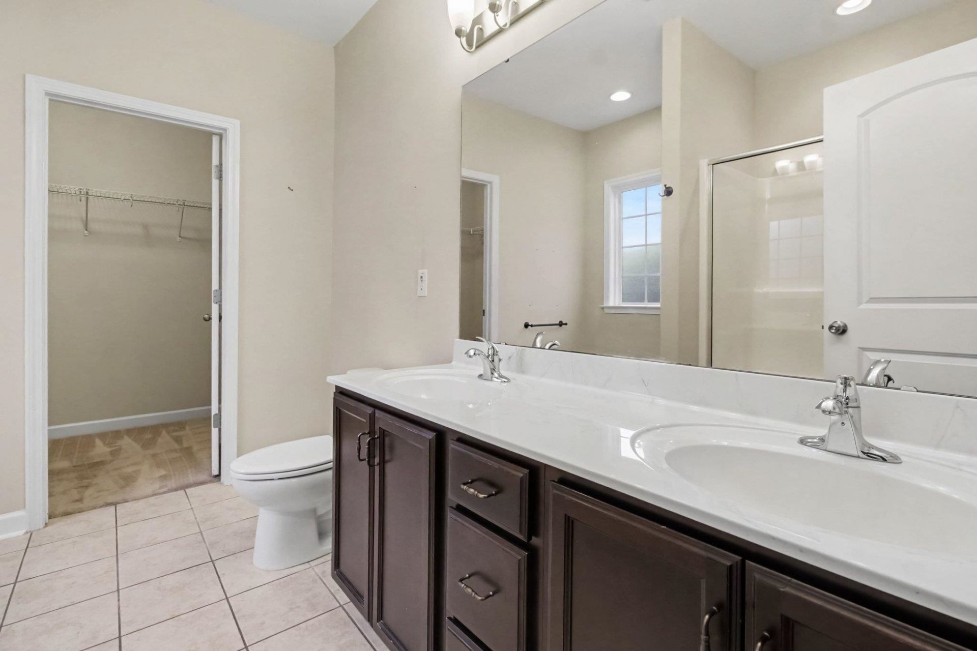 2708 Desert Rose St. Photo 14