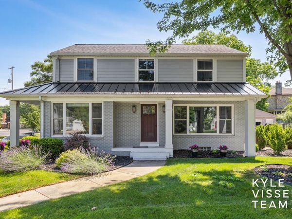 2412 Lake Drive SE, East Grand Rapids, MI 49506