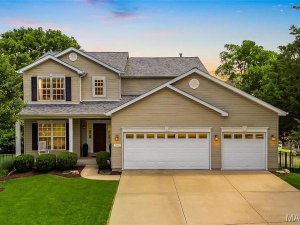 742 Dennis Drive, Fenton, MO 63026