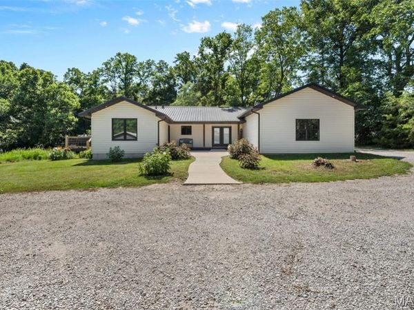 7572 Best Lane, Alhambra, IL 62001