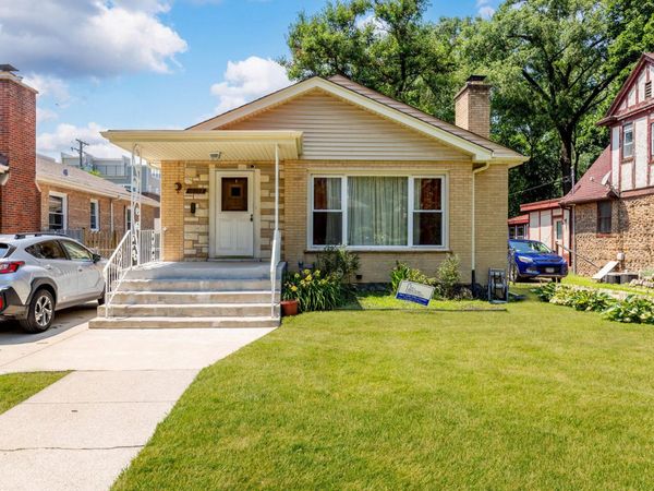 10218 S Wood Street, Chicago, IL 60643