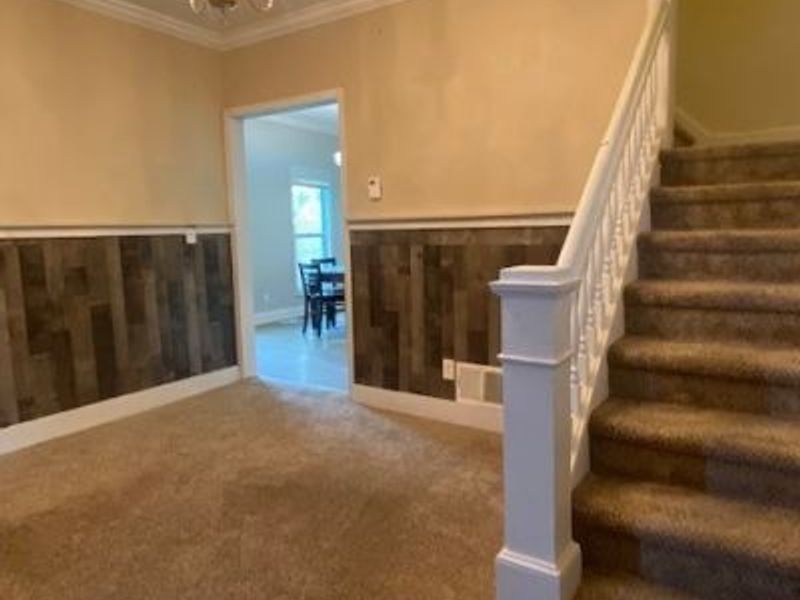375 Lillian Street, Akron, OH 44307 Photo 2