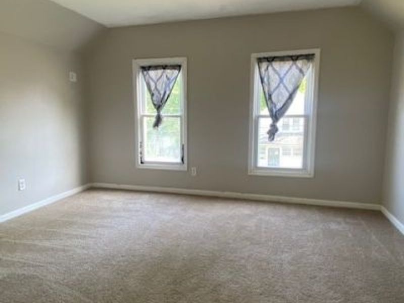 375 Lillian Street, Akron, OH 44307 Photo 8