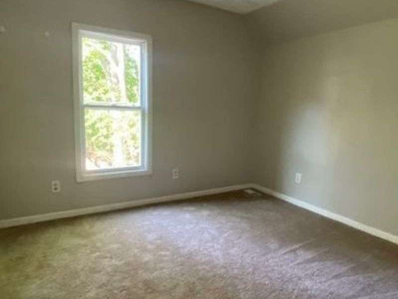 375 Lillian Street, Akron, OH 44307 Photo 9