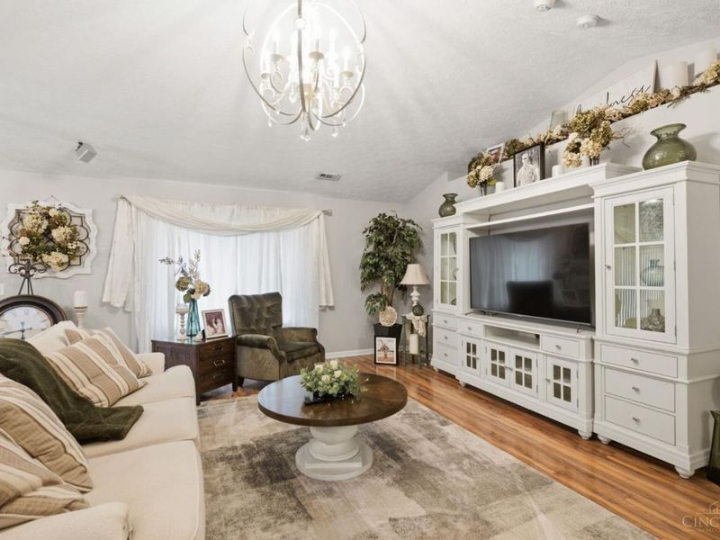 61 Ascot Glen Drive, Franklin, OH 45005 Photo 10