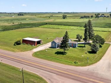 1304 130th Avenue, Welcome, MN 56181