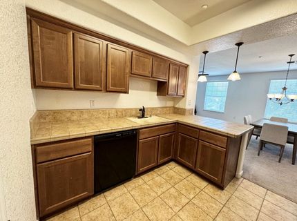 2880 Brighton Beach Way #45, Unit 45, Elk Grove, CA 95758 Photo