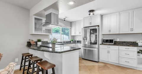 1160 Silver Lake Dr, Sacramento, CA 95831 Photo