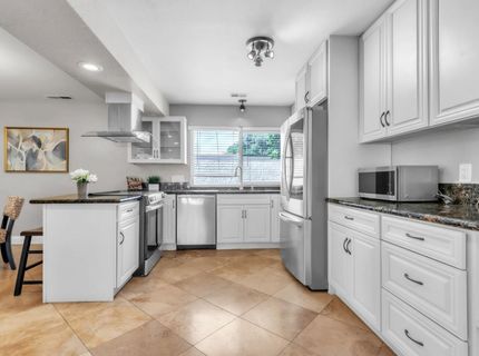 1160 Silver Lake Dr, Sacramento, CA 95831 Photo