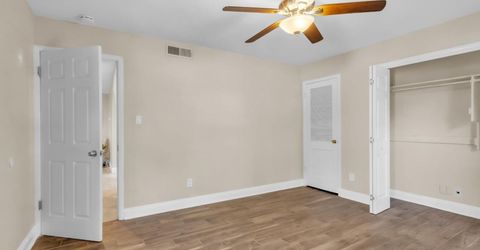 1160 Silver Lake Dr, Sacramento, CA 95831 Photo