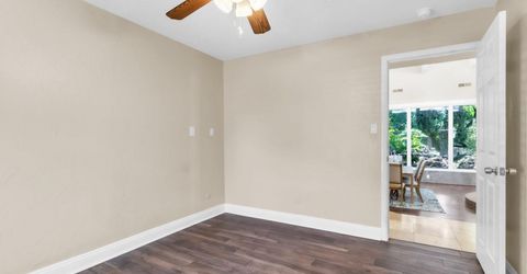 1160 Silver Lake Dr, Sacramento, CA 95831 Photo