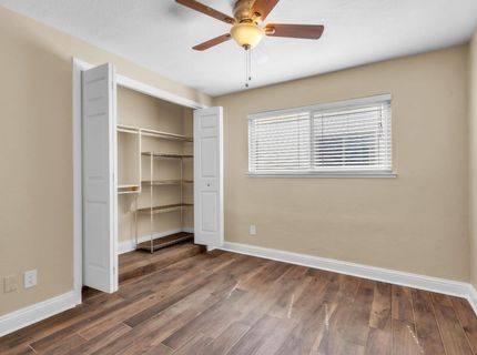 1160 Silver Lake Dr, Sacramento, CA 95831 Photo