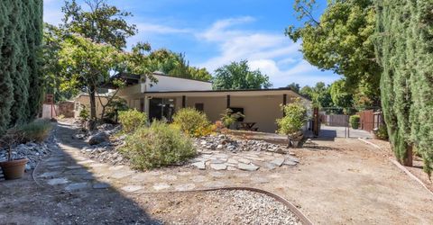 1160 Silver Lake Dr, Sacramento, CA 95831 Photo