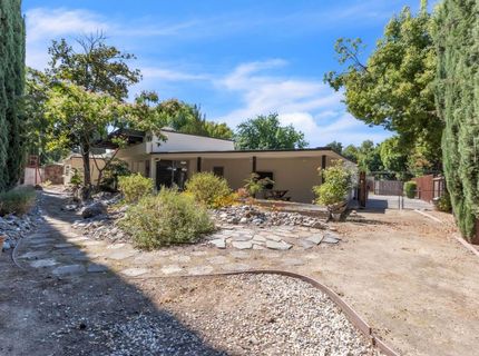 1160 Silver Lake Dr, Sacramento, CA 95831 Photo