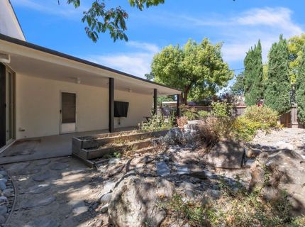 1160 Silver Lake Dr, Sacramento, CA 95831 Photo