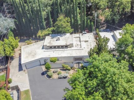 1160 Silver Lake Dr, Sacramento, CA 95831 Photo
