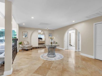 1160 Silver Lake Dr, Sacramento, CA 95831 Photo