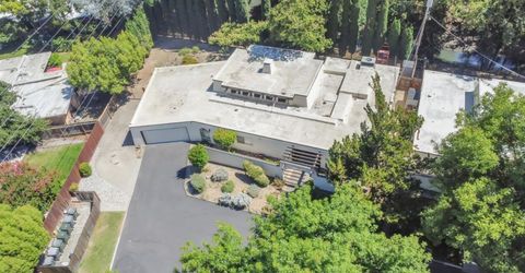 1160 Silver Lake Dr, Sacramento, CA 95831 Photo