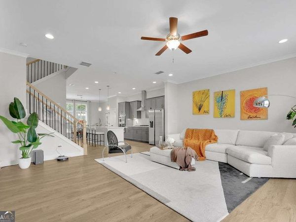 820 Fair View Circle, Roswell, GA 30076