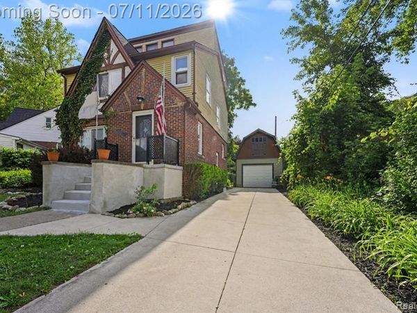150 Ontario Road, Pontiac, MI 48341