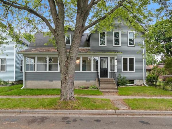1034 JOSEPHINE STREET, Marinette, WI 54143