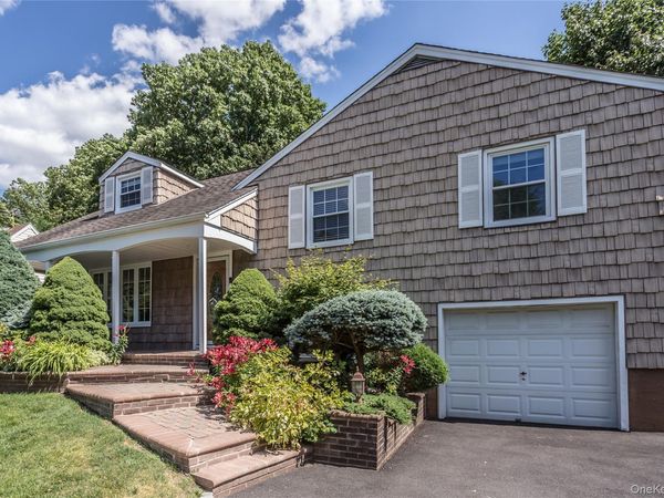 138 Brook Street, Garden City, NY 11530