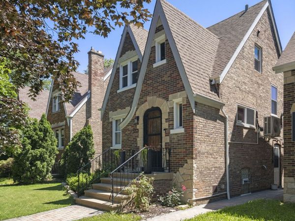 1805 Wesley Avenue , Berwyn, IL 60402
