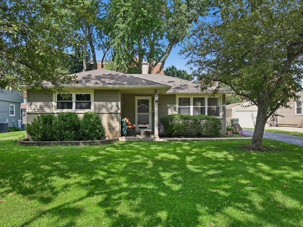 3002 Owl Drive , Rolling Meadows, IL 60008