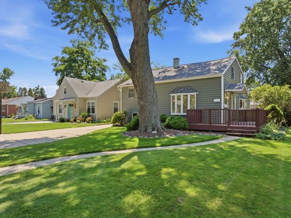126 S Lodge Lane , Lombard, IL 60148