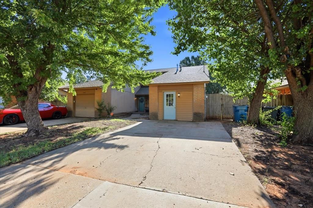 1312 Pennington Avenue, Unit 1312, 1314, Edmond, OK 73012 Main Photo