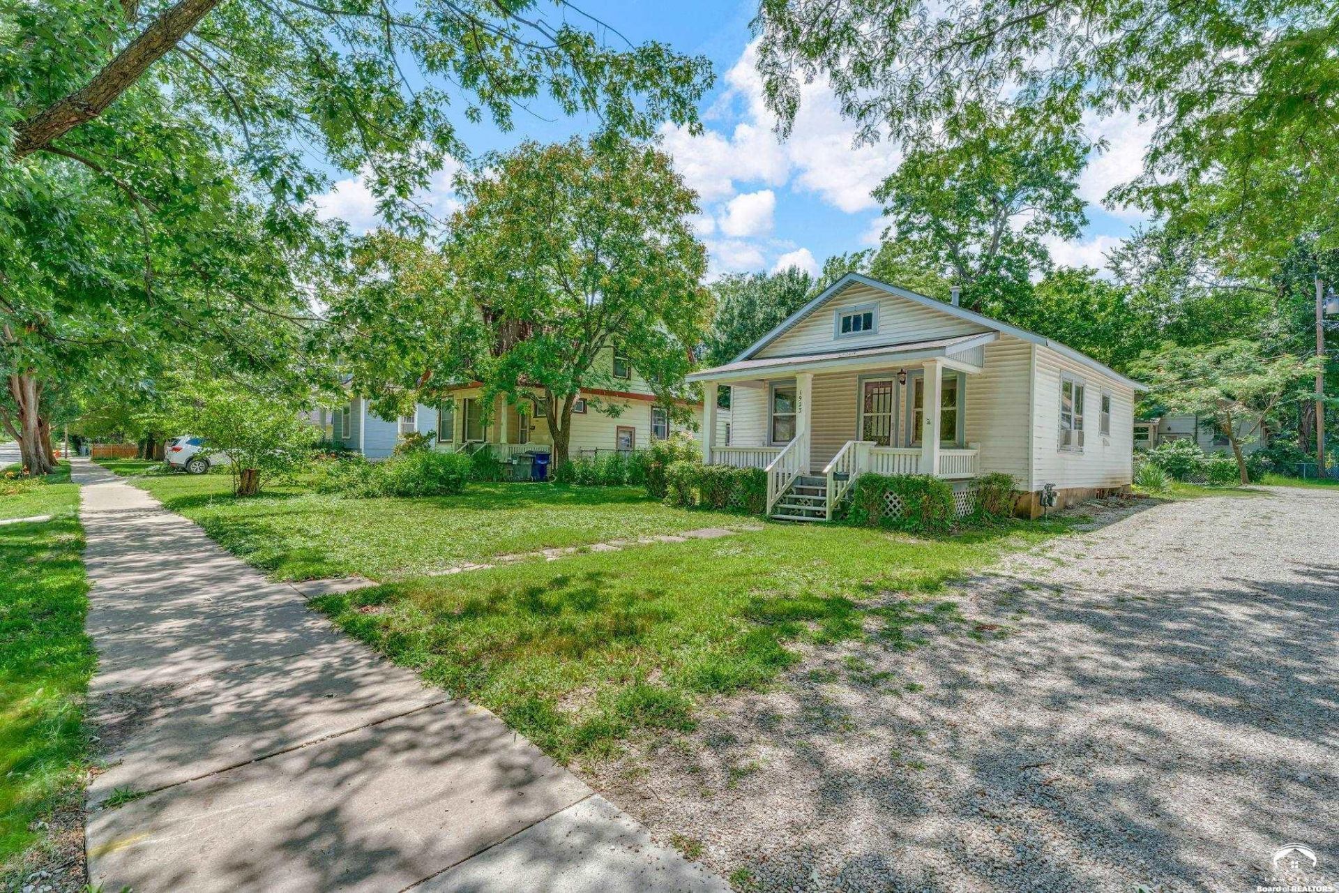 1923 Barker Avenue, Lawrence, KS 66046 Main Photo
