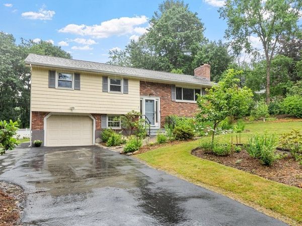 2 Purcell Drive, Chelmsford, MA 01824