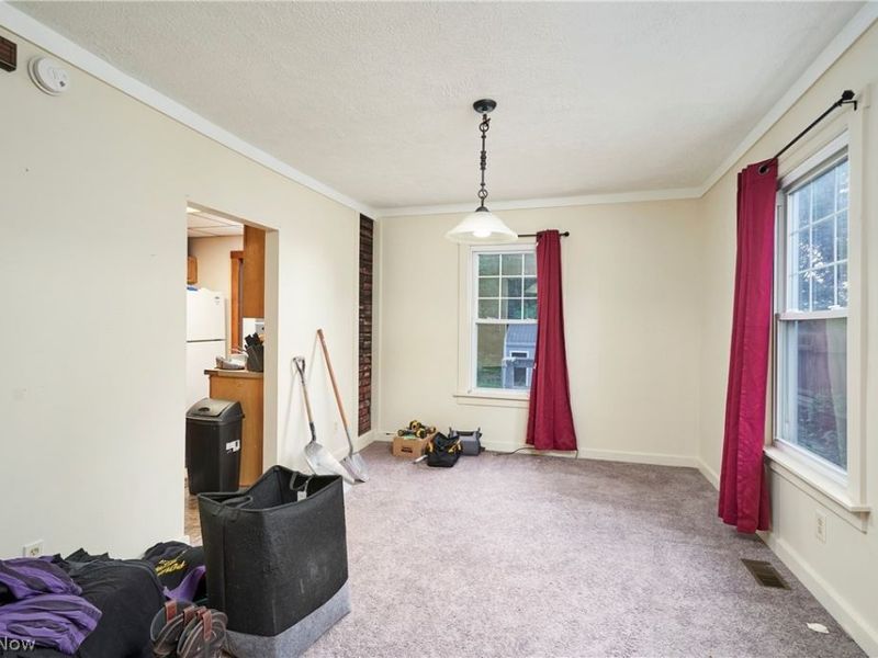 936 Green Avenue SW, Massillon, OH 44647 Photo 5