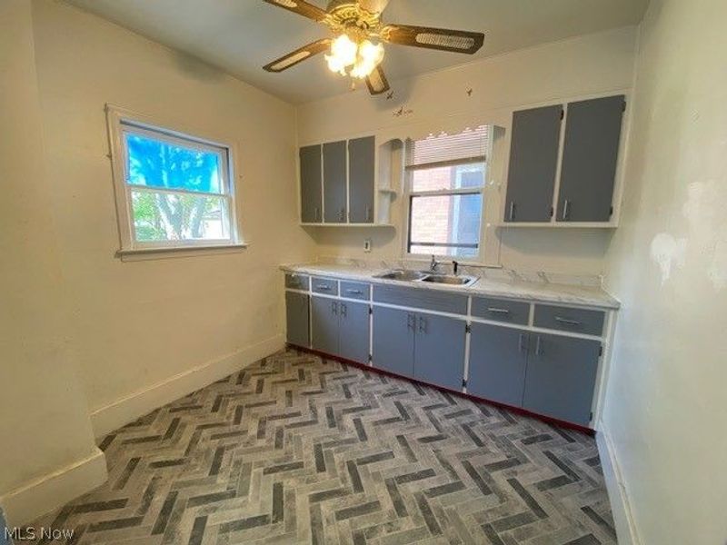 846 Clark Street, Akron, OH 44306 Photo 10