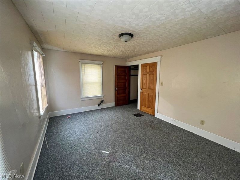 302 Huntington Avenue, Akron, OH 44306 Photo 5